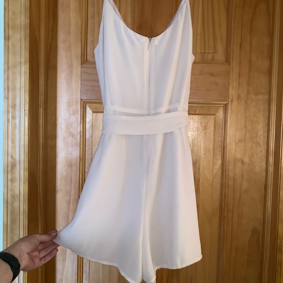 Classy cream romper 💞 - Picture 3 of 6